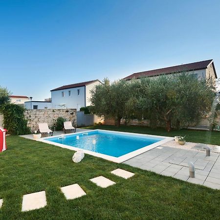 Villa Mediteranea ウマグ エクステリア 写真