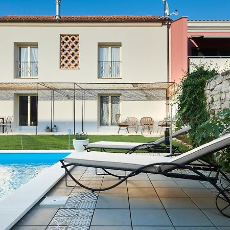 Villa Mediteranea ウマグ エクステリア 写真