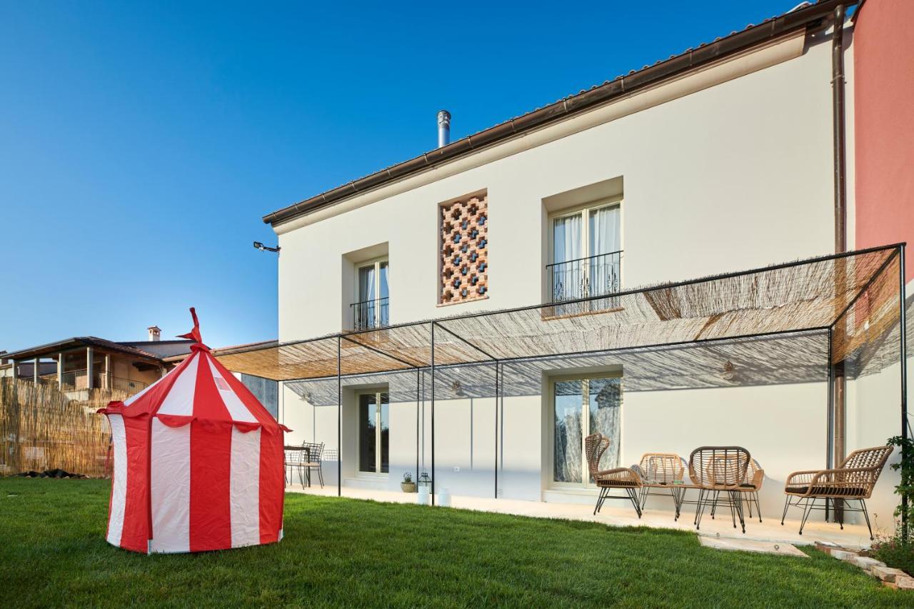 Villa Mediteranea ウマグ エクステリア 写真