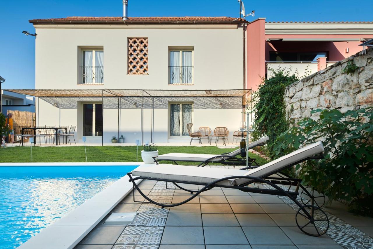Villa Mediteranea ウマグ エクステリア 写真